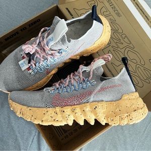 Nike Space Hippie 01 Vast Gray/Melon sole